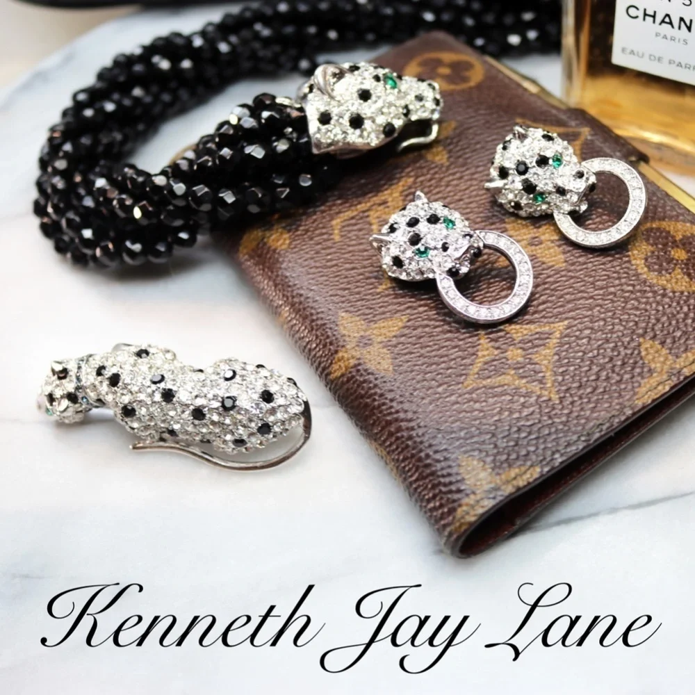 ⚜️ Vintage Kenneth Lane Bookpiece Leopard Necklace